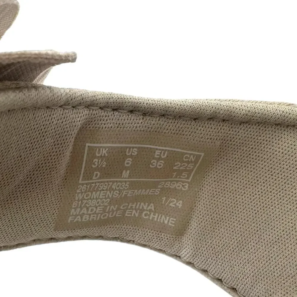 Clarks Cloudsteppers Washable Thong Sandals Drift Flora Sz 6 Stone Taupe Flower - Picture 7 of 12